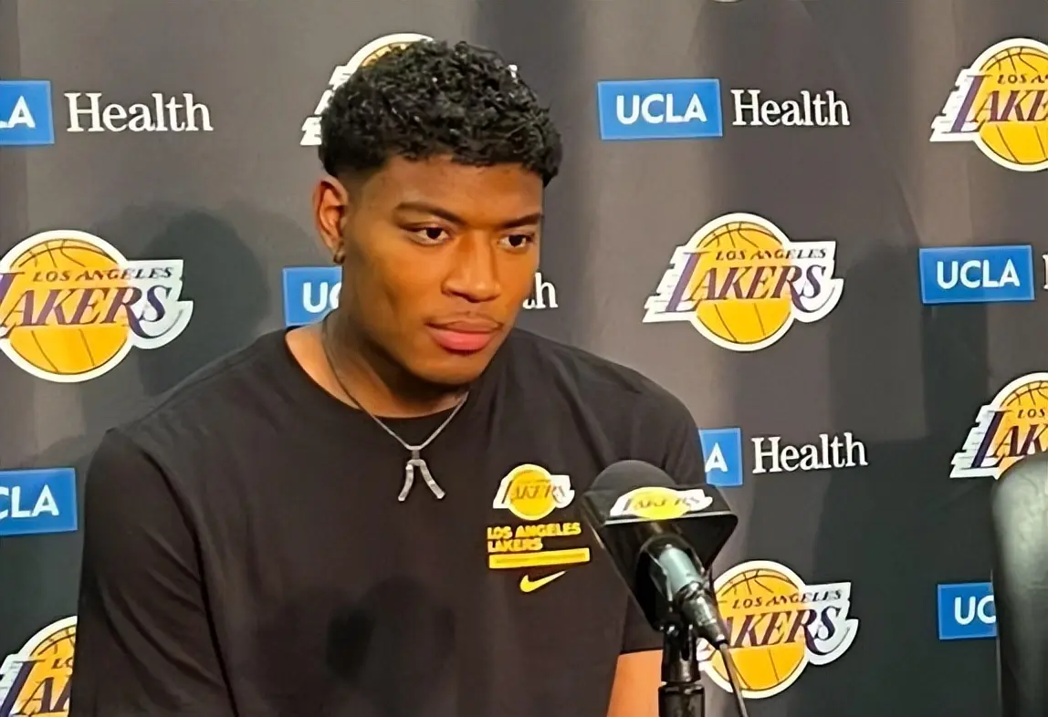 易游官方网站-鹈鹕官方公布新规，官方宣布新规引发争议，魔术球迷热议！