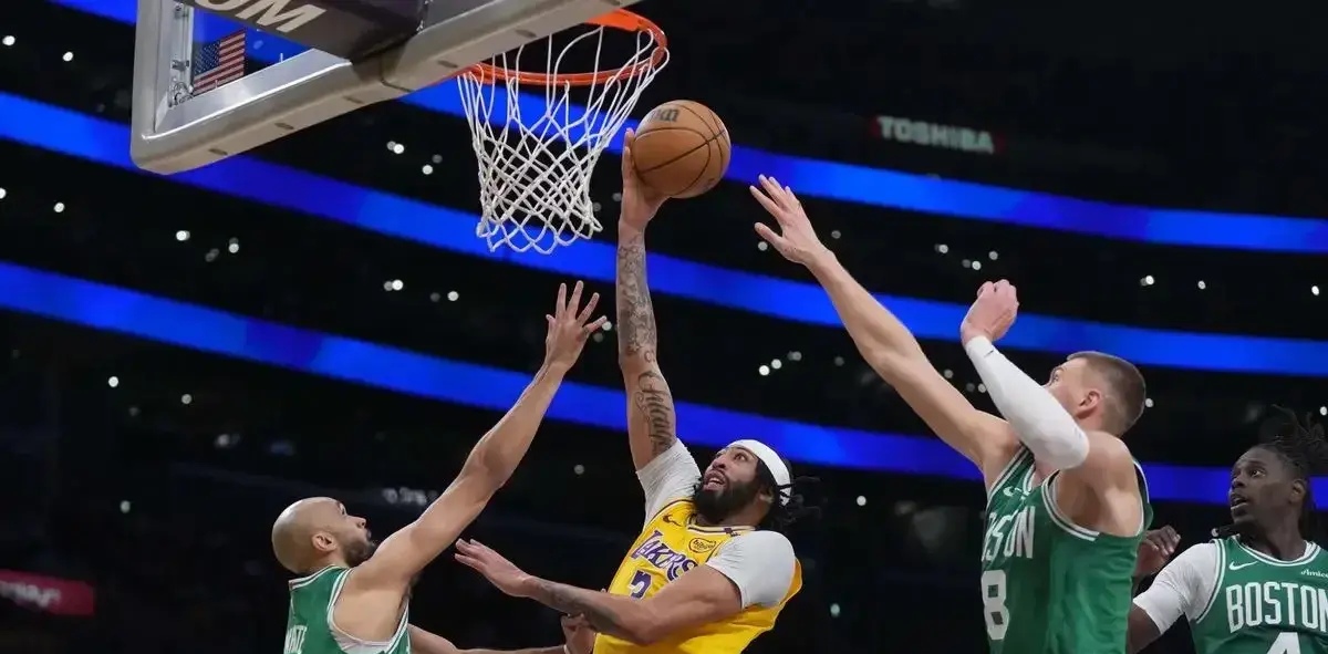 YY-包含浓眉哥关键节点连败，DWG带队取胜！的词条